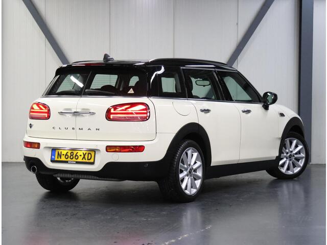 Mini COOPER CLUBMAN 136PK Business Edition | 1ste eigenaar | AppleCarplay/AndroidAuto | Climate Control | Cruise Control | LED | Parkeersensoren | Armsteun | Navigatie | 17"LMV | Trekhaak | Isofix |