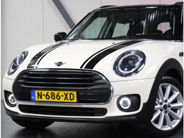 Mini COOPER CLUBMAN 136PK Business Edition | 1ste eigenaar | AppleCarplay/AndroidAuto | Climate Control | Cruise Control | LED | Parkeersensoren | Armsteun | Navigatie | 17"LMV | Trekhaak | Isofix |