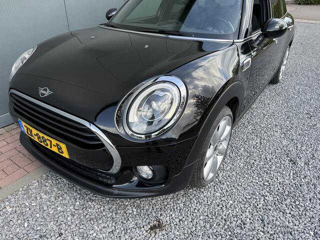 Mini COOPER CLUBMAN 1.5 Business Edition 6-drs