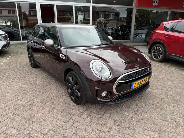 Mini COOPER CLUBMAN 2.0 S Chili Serious Business Leder/Panorama/Stoelverwarming.