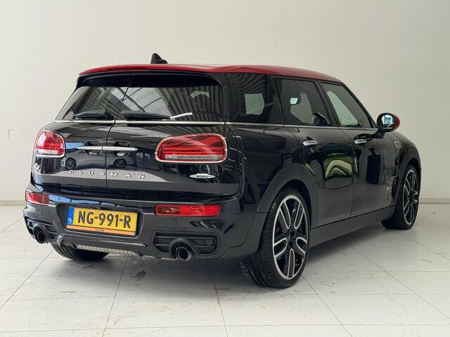 Mini COOPER CLUBMAN 2.0 John Works ALL4 Chili | Panoramadak | Navigatie | HUD | Stoelverwarming | Camera |