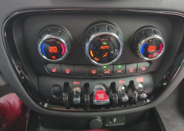Mini COOPER CLUBMAN 1.5 Automaat Business Edition NL Auto Clima Camera Stoelverwarming Navigatie Sportstoelen Extra Getint Glas Parkeersensoren Led Koplampen – foto 10