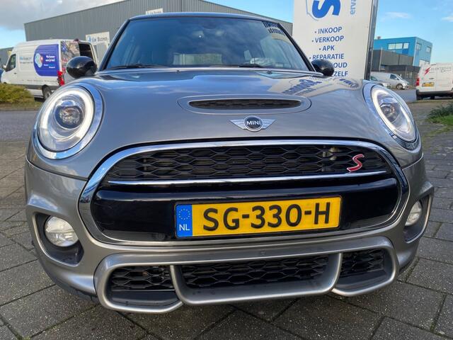 Mini COOPER S Serious Bus. AUT. 192pk 53.850km NL-auto