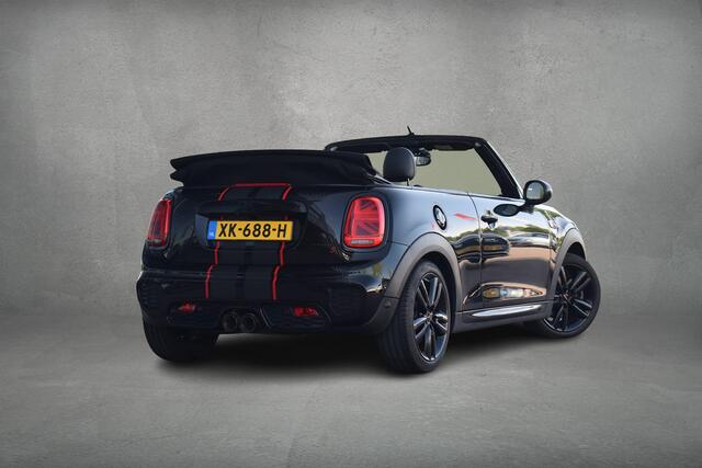 Mini COOPER S Mini Cabrio 2.0 Chili Serious Business | JCW | CarPlay | H/K | Leer | Stoelverw.