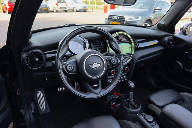 Mini COOPER S Mini Cabrio 2.0 Chili Serious Business | JCW | CarPlay | H/K | Leer | Stoelverw.