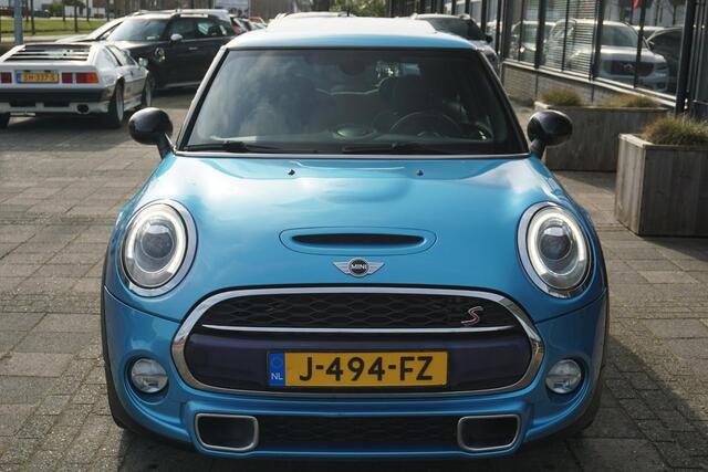 Mini COOPER S 2.0 Chili Serious Business | Pano