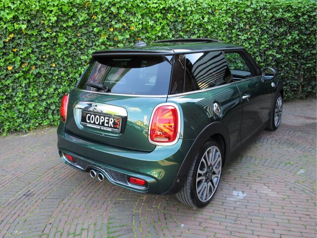 Mini COOPER S 2.0 Chili F56 automaat met Pano, Leder, LED, DAB, HK, Apple carPlay, 18"