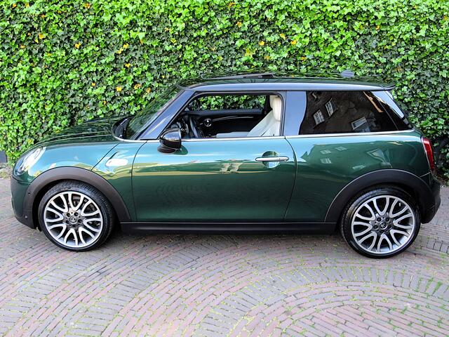 Mini COOPER S 2.0 Chili F56 automaat met Pano, Leder, LED, DAB, HK, Apple carPlay, 18"