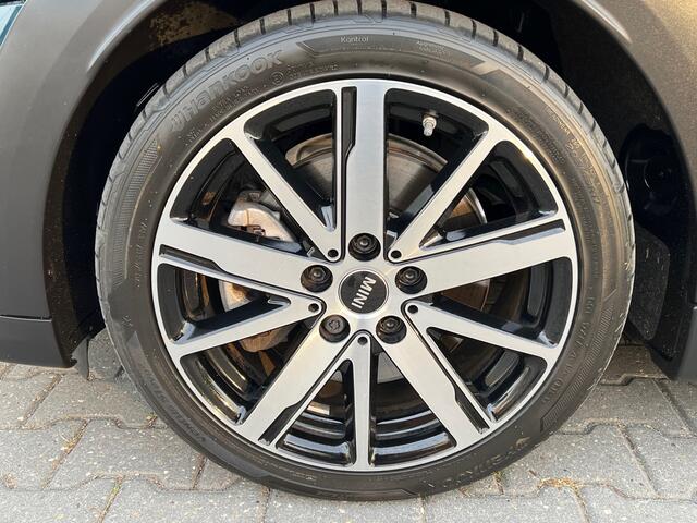 Mini COOPER S Mini Cabrio 2.0 Sidewalk AUT NAVI / CARPLAY / VERWAMD STUUR