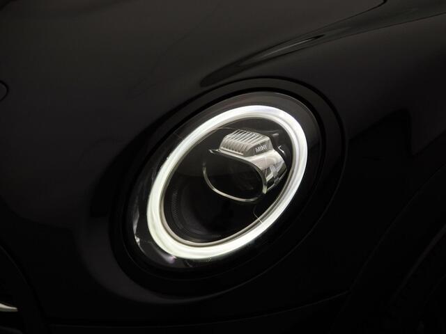 Mini COOPER S 3-Deurs Hammersmith Edition + Glazen panoramadak + Harman-Kardon + Park Assistant + Elektrisch verwarmde voorstoelen + Achteruitrijcamera + Comfort Access