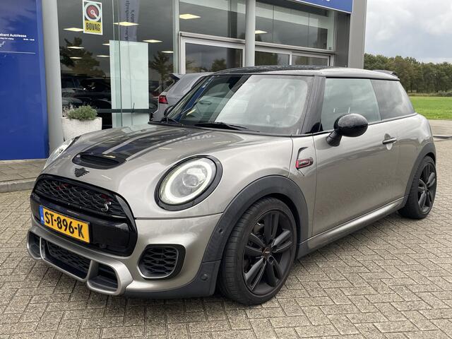 Mini COOPER S Mini 2.0 | JCW | Achteruitrijcamera | Stoelverwarming | Info: 0492588974 |