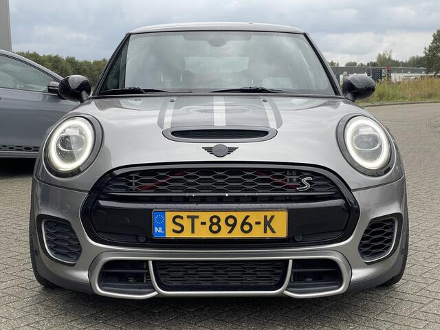 Mini COOPER S Mini 2.0 | JCW | Achteruitrijcamera | Stoelverwarming | Info: 0492588974 |