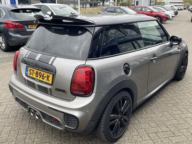 Mini COOPER S Mini 2.0 | JCW | Achteruitrijcamera | Stoelverwarming | Info: 0492588974 |