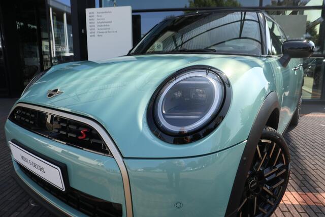 Mini COOPER S Mini 2.0 Favoured M | Panoramadak | Head-Up Display | JCW sportstoelen