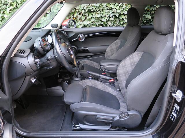 Mini COOPER S 2.0 Chili F56 LCI met XL-Nav, Head-up, HK, adapt.cruis, 17"
