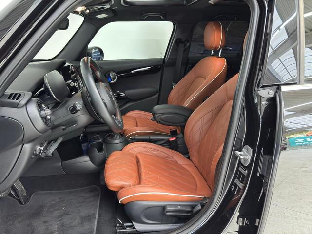 Mini COOPER S Mini 2.0 Hammersmith | Panoramadak | Apple Carplay / Android Auto | Navigatie | Parkeersensoren achter | Dealer onderhouden