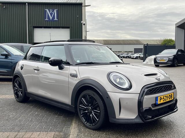Mini COOPER S Mini 2.0 Yours 178pk Facelift! | Stuur- & stoelverwarming | Camera | Panoramadak | Adaptive Cruise Control | Harman & Kardon | Dealer onderhouden
