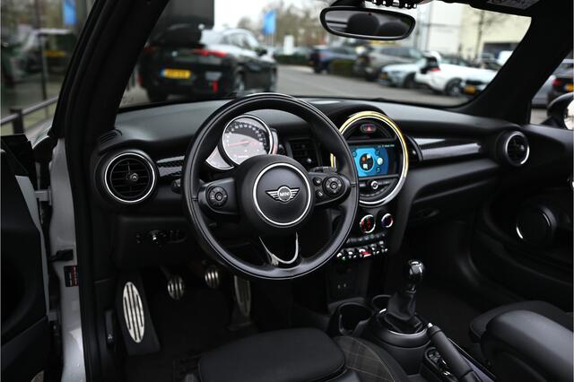 Mini COOPER S Cabrio Chili / Achteruitrijcamera / LED / Stoelverwarming / Cruise Control / Comfortstoelen