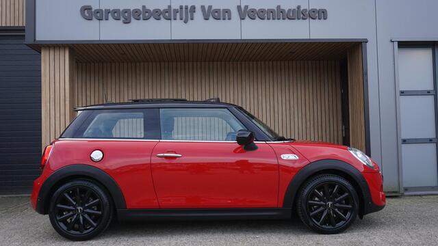 Mini COOPER S 2.0 192pk 3Drs Chili Pano.Dak H&K Leder 17inch LM LED Keyless *NL auto* 48960km!