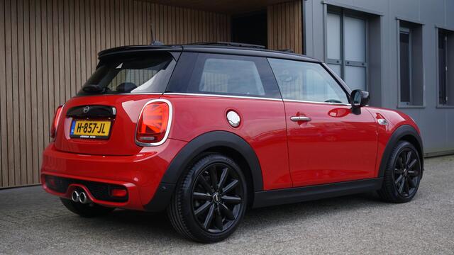 Mini COOPER S 2.0 192pk 3Drs Chili Pano.Dak H&K Leder 17inch LM LED Keyless *NL auto* 48960km!