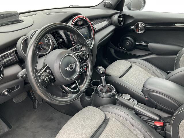 Mini COOPER S Mini 2.0 Chili Serious Business Pano Harman/Kardon HUD Adapt.Cruise