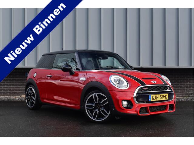 Mini COOPER S Mini 2.0 Chili Serious Business | Navi Prof | Camera | Leder | Stoelverwarming