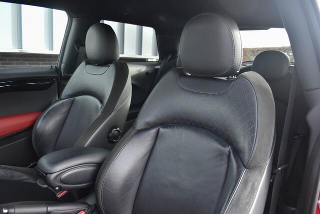 Mini COOPER S Mini 2.0 Chili Serious Business | Navi Prof | Camera | Leder | Stoelverwarming