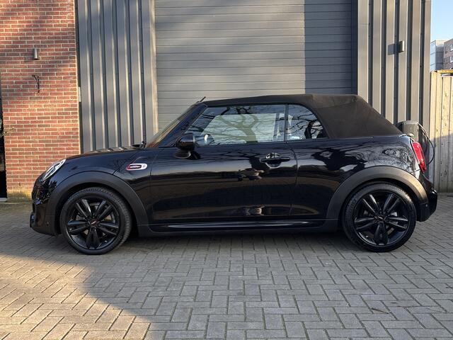 Mini COOPER S Mini Cabrio 2.0 Chili Serious Business - JCW - Stoelverwarming - Harman & Kardon -