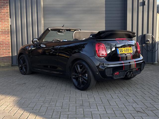 Mini COOPER S Mini Cabrio 2.0 Chili Serious Business - JCW - Stoelverwarming - Harman & Kardon -