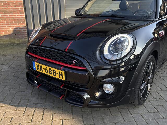 Mini COOPER S Mini Cabrio 2.0 Chili Serious Business - JCW - Stoelverwarming - Harman & Kardon -