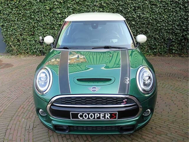 Mini COOPER S 2.0 60 Years Edition F55 LCI 5-drs met Head-up, Adap. Cruis, Apple Carplay en 17"