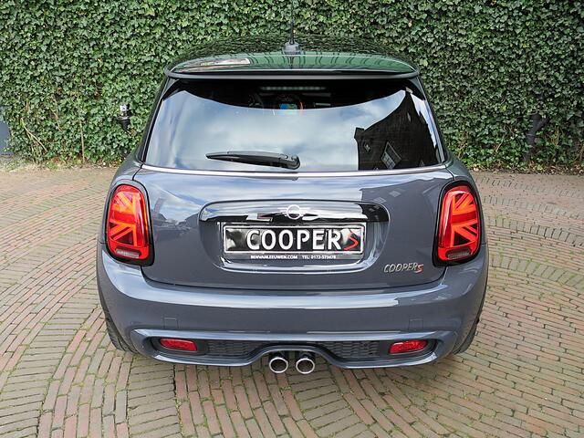 Mini COOPER S 2.0 Chili F56 LCI Black ext, LED, DAB, HK, Park ass en 17"