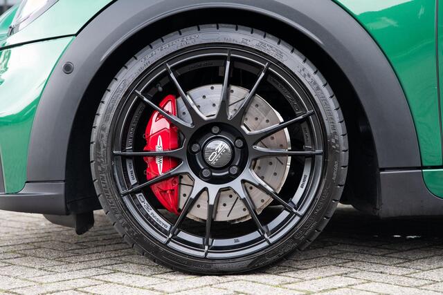 Mini COOPER S 2.0 Resolute Edition / JCW / PANO / HARMAN KARDON / HEAD UP