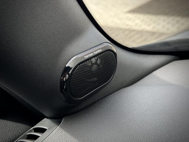 Mini COOPER S Mini Cabrio 2.0 Chili 192 pk | Harman Kardon | Adaptive Cruise | Achteruitrijcamera | Lederen Sportstoelen | Apple Carplay | Piano Black | Dealer O.H.