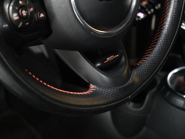 Mini COOPER S Mini Cabrio 2.0 Chili Serious Business [HARMAN/KARDON, HEAD-UP, SFEERVERLICHTING, STOELVERWARMING, CAMERA, PDC V+A, VOL LEDER, CRUISE, BLUETOOTH, CLIMATE, NIEUWSTAAT]