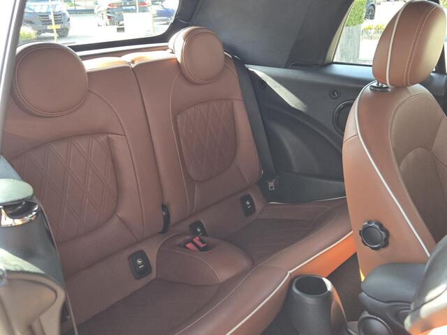 Mini COOPER S Mini Cabrio 2.0 Chili | SPORTSTOELEN | LEDER | STOELVERWARMING | KEYLESS ENTRY | CAMERA | VOORRUIT VERWARMING |