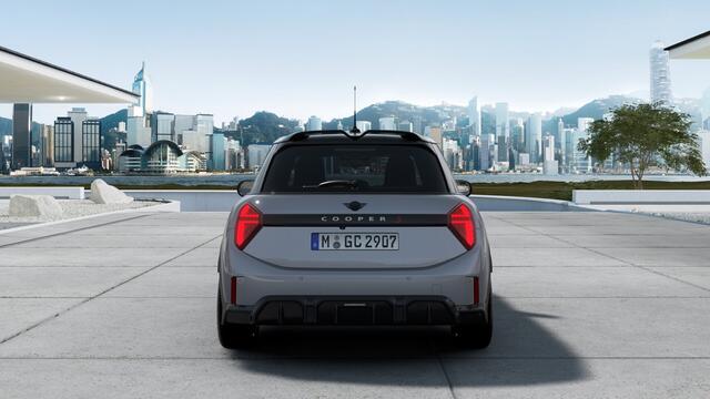 Mini COOPER S 5-deurs 2.0 John Cooper Works 204 pk Pakket XL | Panoramadak | Elektrisch verstelbare stoelen | 360 graden camera |