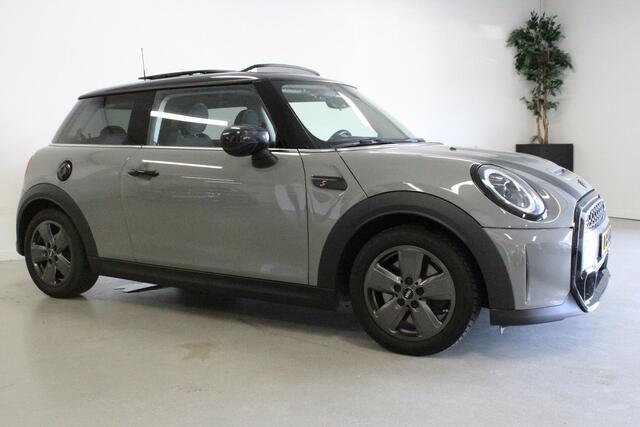 Mini COOPER S Mini 2.0 Essential | PANO-DAK! | NAVIGATIE | 16'LMV | AIRCO | 180PK | LED | CARPLAY | PDC-A |