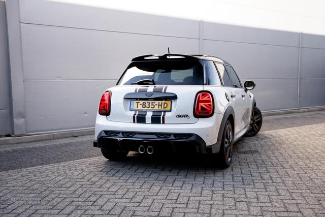Mini COOPER S 5-Deurs 2.0 Rockingham GT Edition JCW Pack, Panoramadak, H/K, Camera, enz