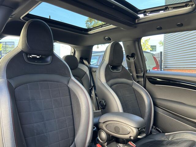 Mini COOPER S 3-Deurs 2.0 Rockingham GT Edition | Automaat | Panoramadak | Stoelverwarming | Camera |