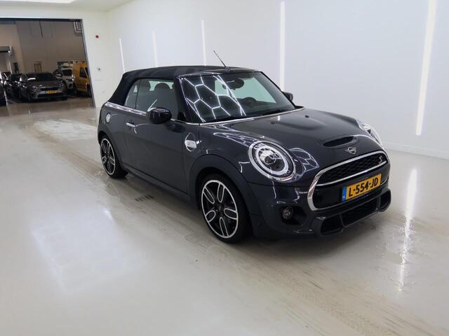 Mini COOPER S Cabrio 2.0 JCW CAMERA