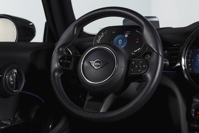 Mini COOPER S 3-Deurs 2.0 | S/K-Panodak | Dig. Cockpit | Stoelverw. | PDC | Camera | NAV + App. Connect | ECC | Harman Kardon | LM 18" |