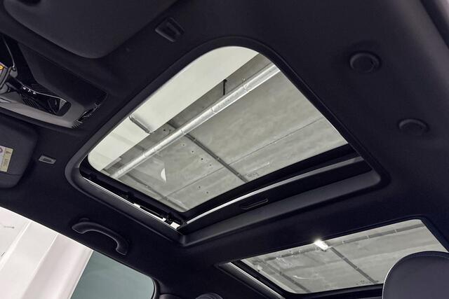 Mini COOPER S 3-deurs | Panoramadak | Harman\Kardon| Pakket XL | Stuurwielverwarming |