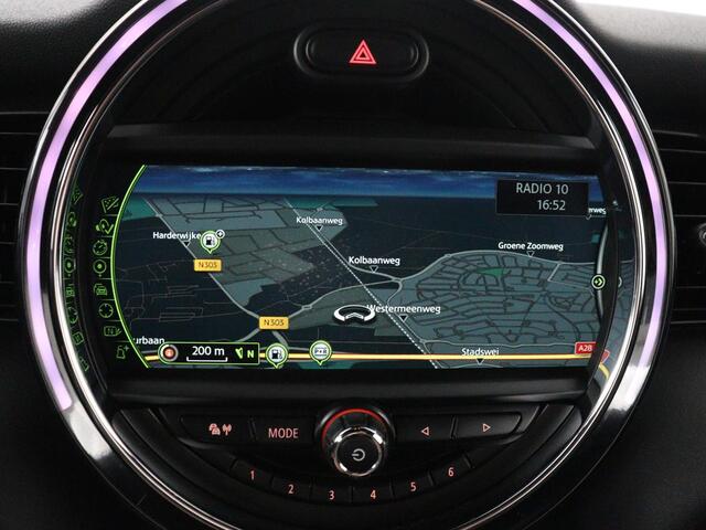 Mini COOPER S Cabrio 2.0 Chili Serious Business | Leder/alcantara | Harman/Kardon | Stoelverwarming | Head-up | Navigatie | Bluetooth | Sfeerverlichting | Park assist
