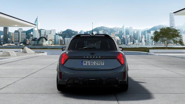 Mini COOPER S 5-Deurs 2.0 John Cooper Works XL Panoramadak | Driving Assistant Plus | 360-Camera | Harman Kardon | Head-Up Display | Massagestoel