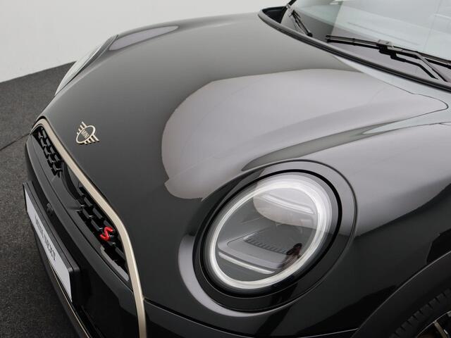 Mini COOPER S Cabrio 2.0 Favoured + XL pakket
