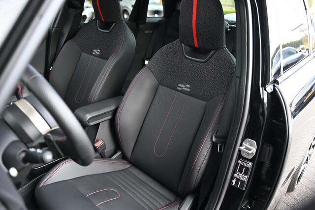 Mini COOPER S Hatchback / JCW / Pakket XL / 18" John Cooper Works Lap Spoke two-tone met sportbanden