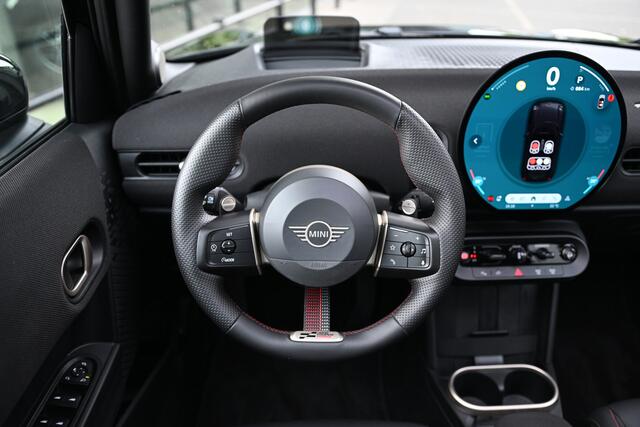 Mini COOPER S Hatchback / JCW / Pakket XL / 18" John Cooper Works Lap Spoke two-tone met sportbanden