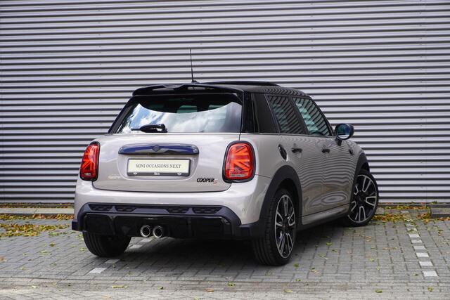 Mini COOPER S 5-Deurs Rockingham GT Edition JCW pakket | Glazen Panoramdak | Yours Leder | Stuur- & Stoelverwarming | Harman Kardon | Head-Up Display | 18" JCW Circuit Spoke | Camera – foto 2