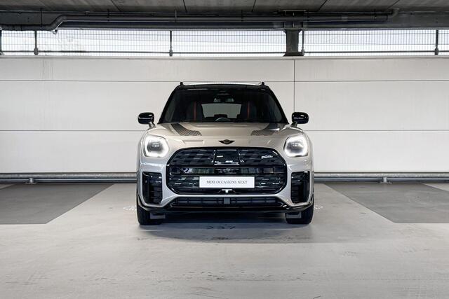 Mini COUNTRYMAN Electric SE ALL4 John Cooper Works 66.5 kWh | Pakket XL | Dak en spiegelkappen in Jetblack